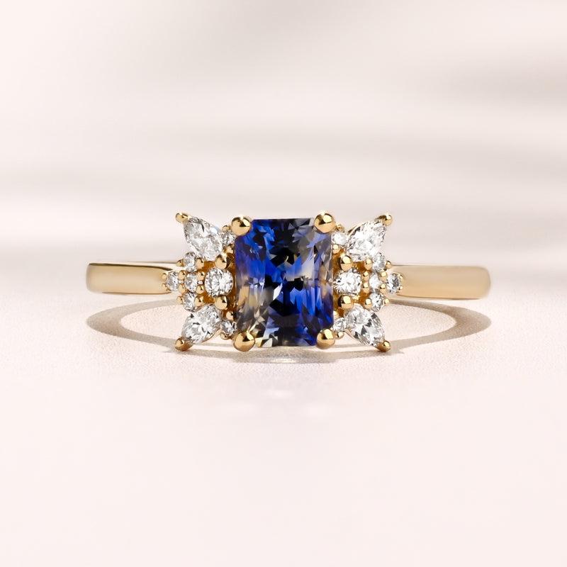 Solenya Ring I 1.15ct Bi-Color Rectangular Sapphire
