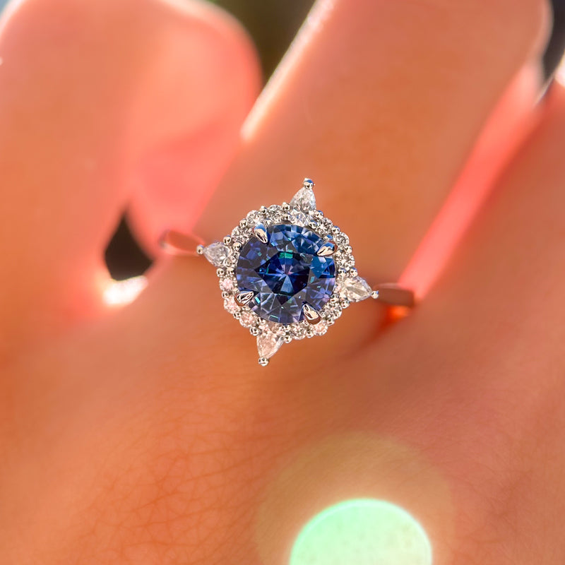 Lyric Ring I 1.68ct Round Ceylon Sapphire
