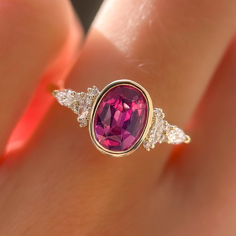 Savannah Bezel Ring I1.51ct Oval Pink Sapphire