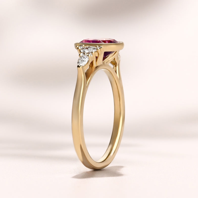 Savannah Bezel Ring I1.51ct Oval Pink Sapphire