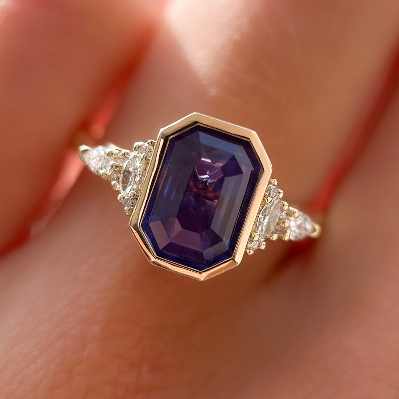 Savannah Bezel Ring I 3.15ct Purple Sapphire