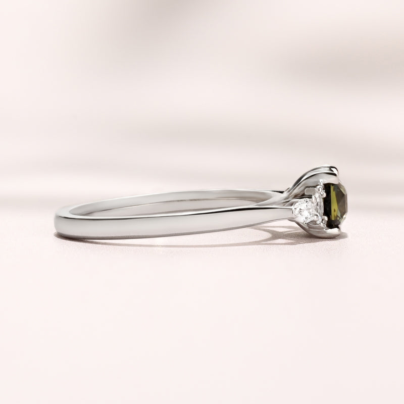 Savannah Ring I 1.63ct Teal Sapphire