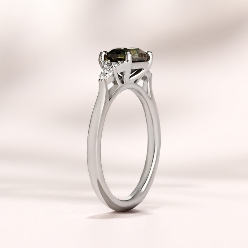 Savannah Ring I 1.63ct Teal Sapphire