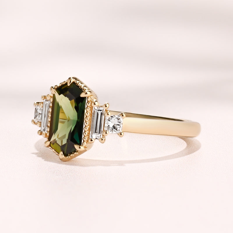 Deco Amelia Ring I 1.12ct Hexagon Green Sapphire