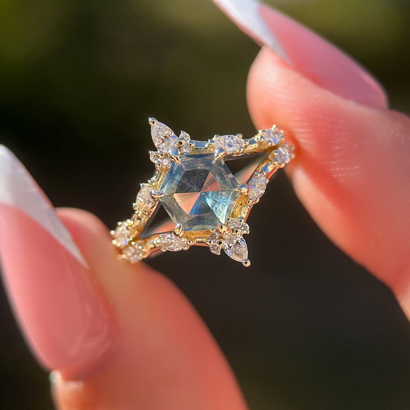 Junia Ring I 1.09ct Montana Hexagon Sapphire