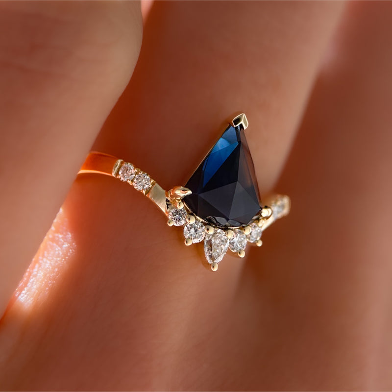 Vesper Ring I 1.12ct Australian Fan-Rose Cut Sapphire