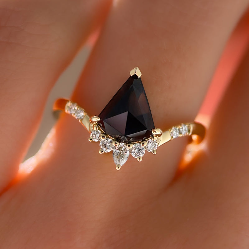 Vesper Ring I 1.12ct Australian Fan-Rose Cut Sapphire