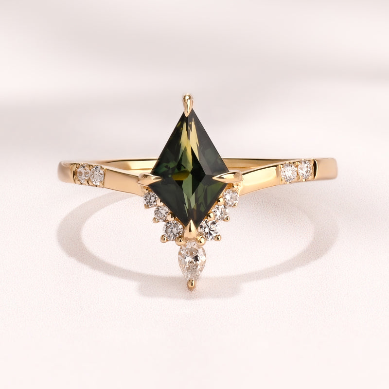 Viola Ring I 1.12ct Kite Shape Green Sapphire