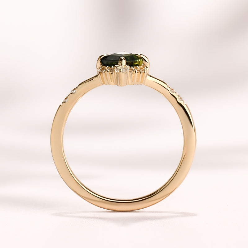 Viola Ring I 1.12ct Kite Shape Green Sapphire