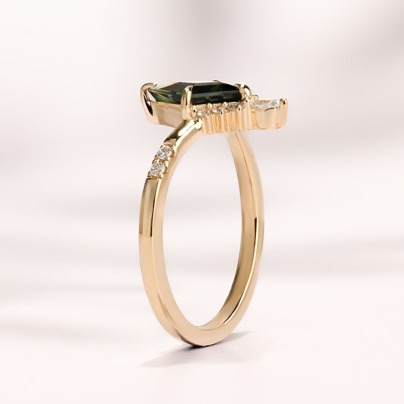 Viola Ring I 1.12ct Kite Shape Green Sapphire
