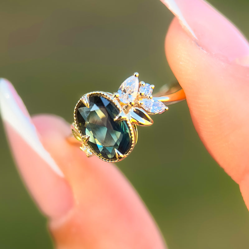 Veridia Ring I 1.39ct Oval Rose Teal Sapphire