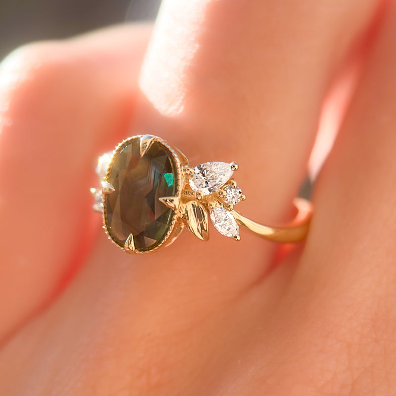 Veridia Ring I 1.39ct Oval Rose Teal Sapphire