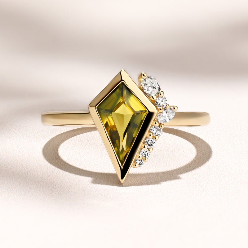 Lyanna Ring I 0.99ct Kite Bi-Yellow & Green Sapphire