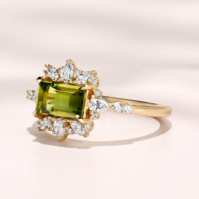 Serenade Ring I 1.55ct Green Rectangular Sapphire