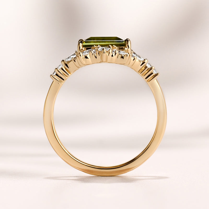Serenade Ring I 1.55ct Green Rectangular Sapphire