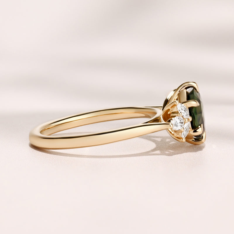 Soleil Ring | 1.82ct Round Green Sapphire