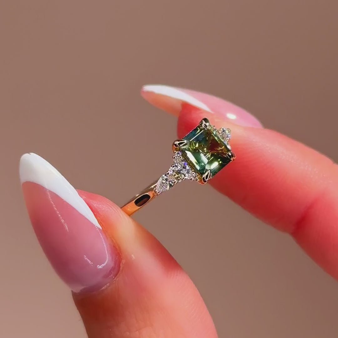 Savannah Ring I 1.55ct Asscher Teal Sapphire