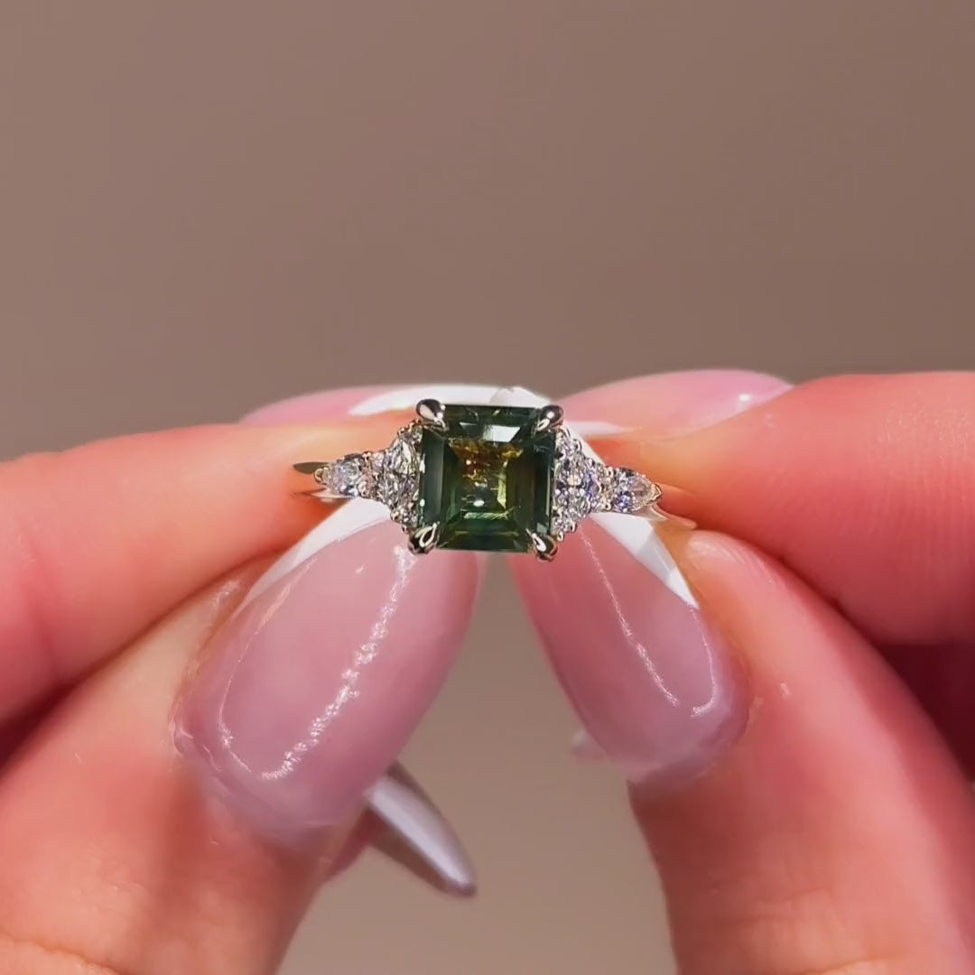 Savannah Ring I 1.55ct Asscher Teal Sapphire