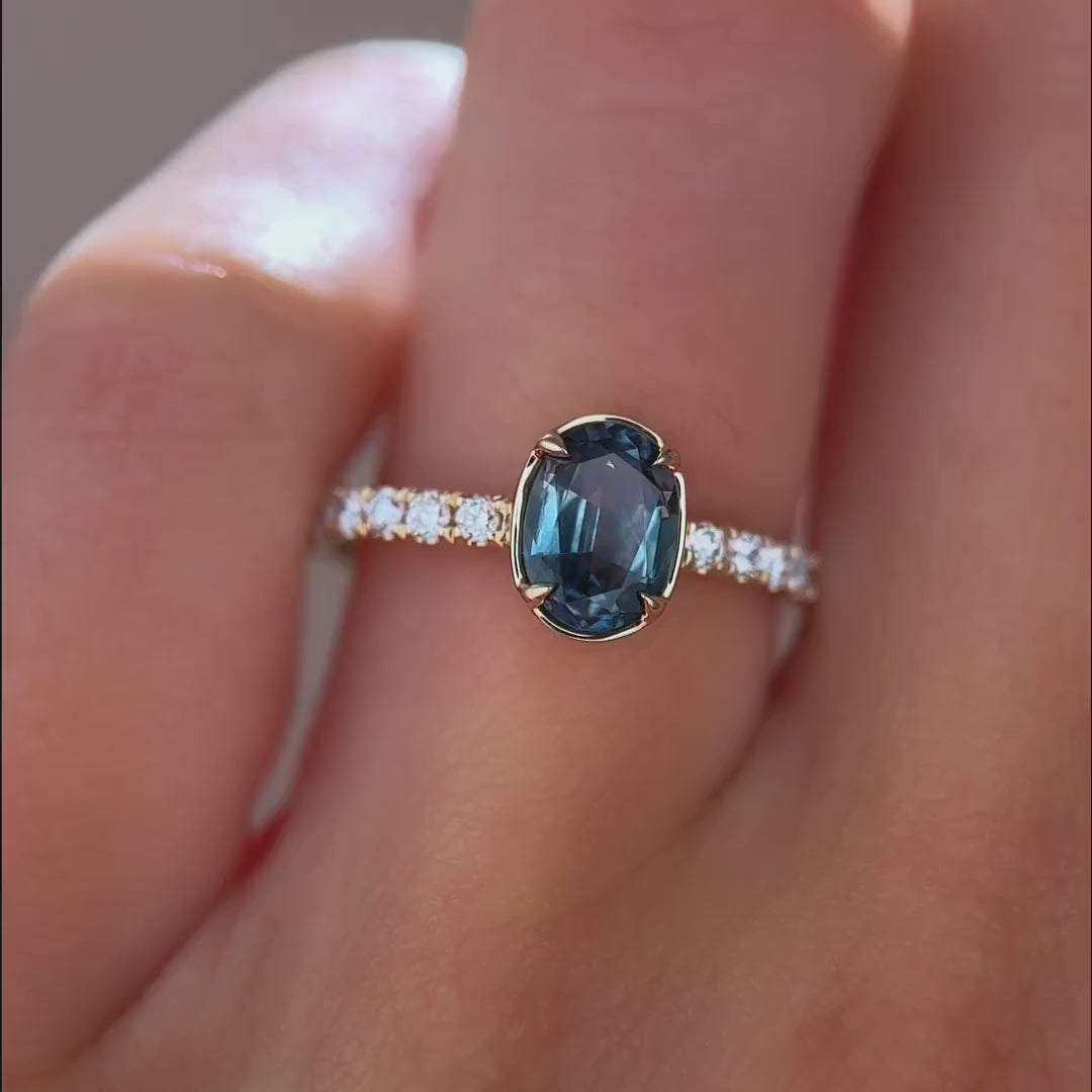 Jasper Ring I 1.21ct Teal Oval Sapphire