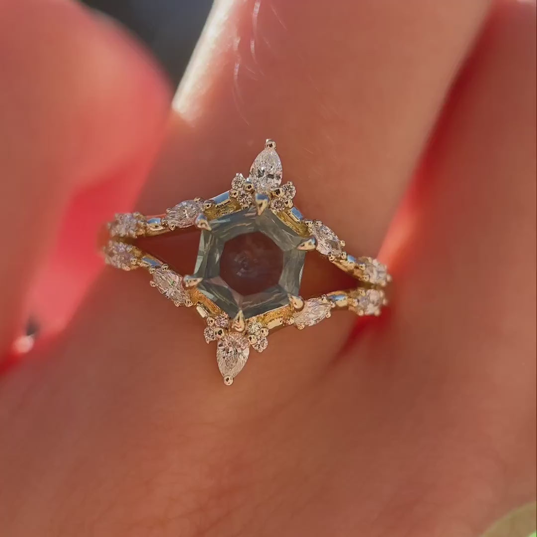 Junia Ring I 1.09ct Montana Hexagon Sapphire
