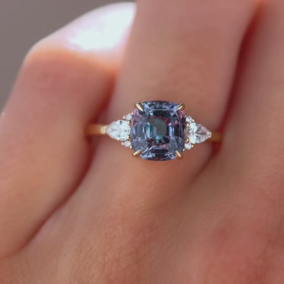 Profile Analia | 2.56 Cushion Purple Sapphire