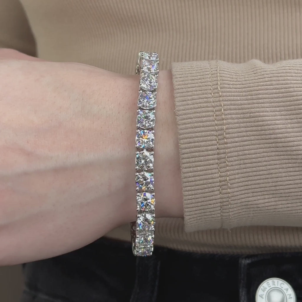 Luxury 26ctw Lab-Grown Diamond Tennis Bracelet in 14k White Gold