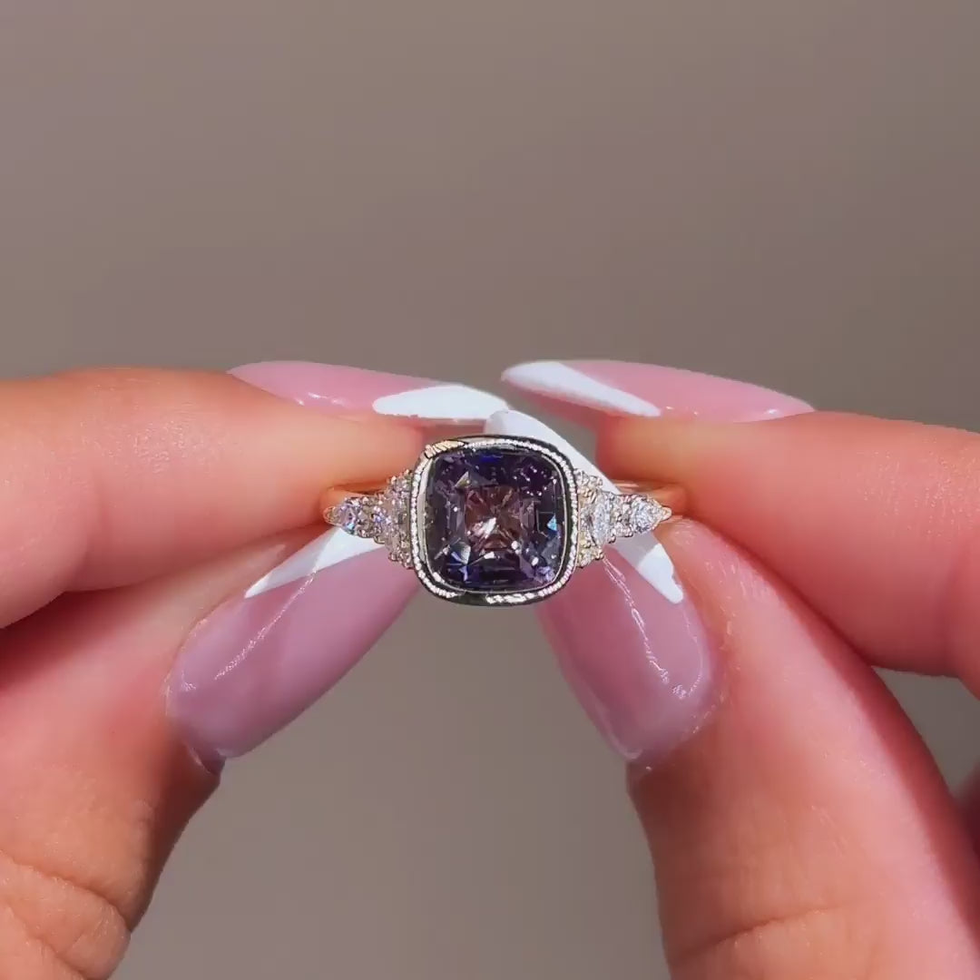 Savannah Bezel Ring I 2.17ct Purple Cushion Sapphire