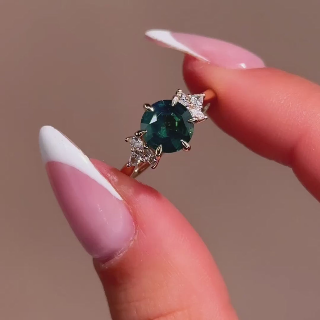Soleil Ring | 1.82ct Round Green Sapphire